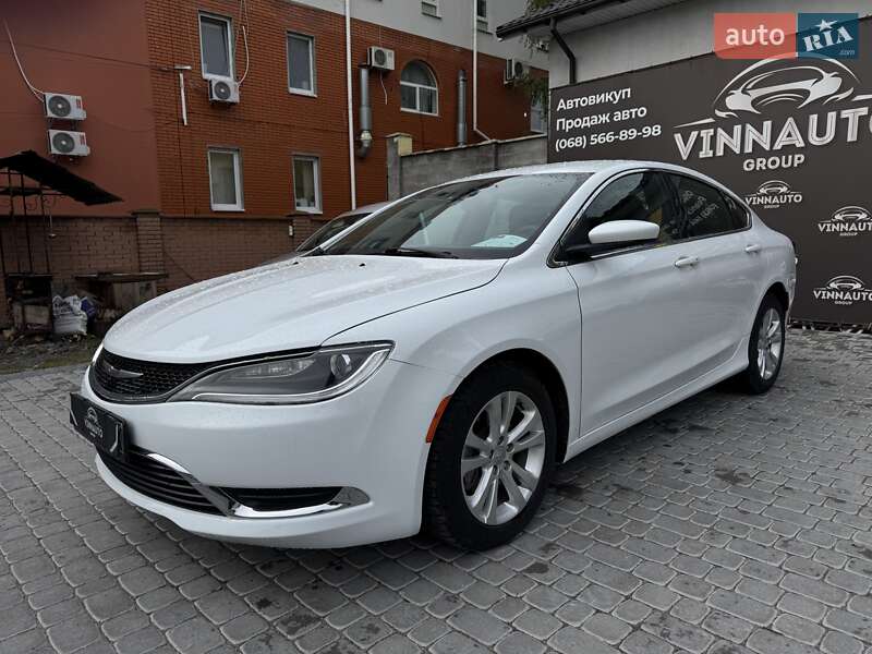 Седан Chrysler 200 2016 в Виннице