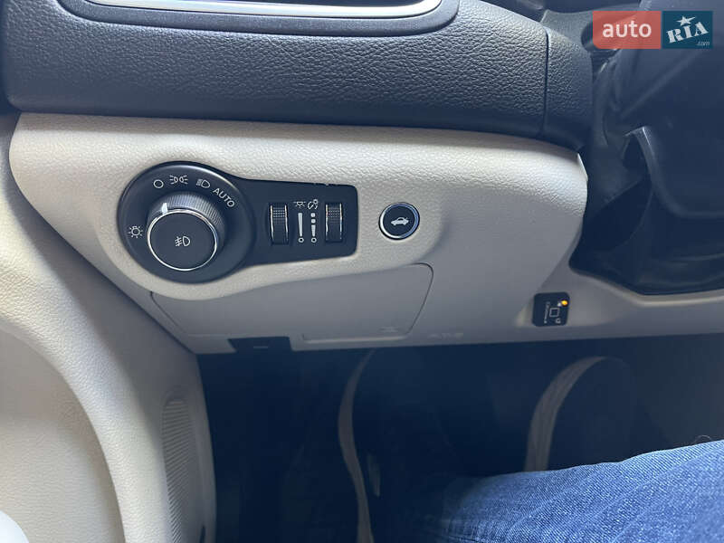 Седан Chrysler 200 2015 в Полтаве фото 19 Седан Chrysler 200 2015 в Полтаве