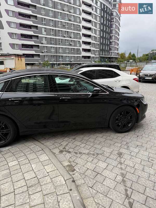 Седан Chrysler 200 2015 в Львове фото 3 Седан Chrysler 200 2015 в Львове
