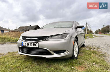 Седан Chrysler 200 2015 в Ізяславі