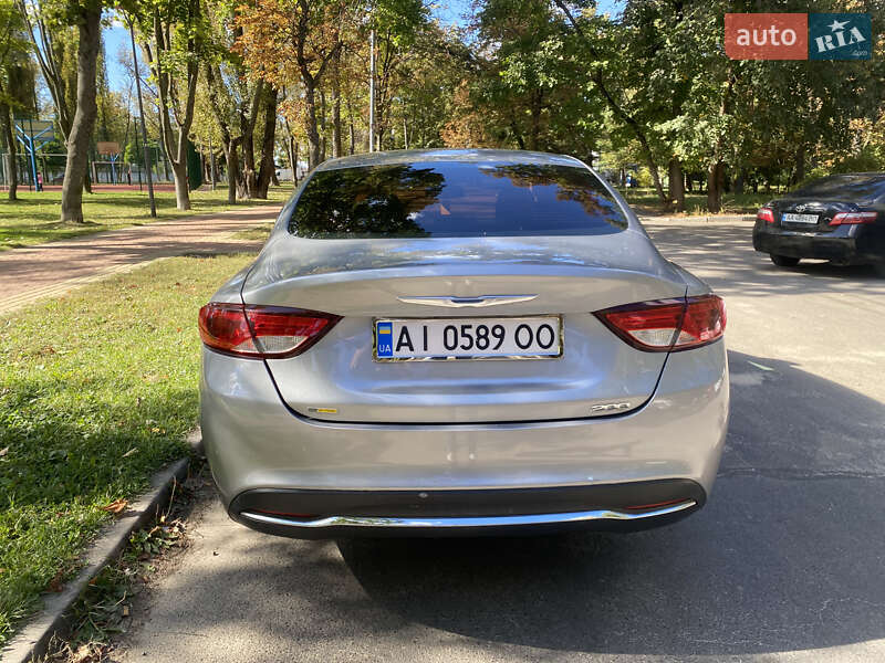 Седан Chrysler 200 2014 в Киеве