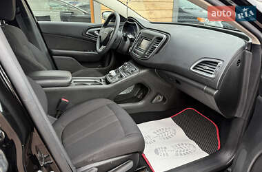 Седан Chrysler 200 2014 в 
