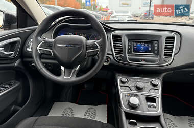 Седан Chrysler 200 2014 в 