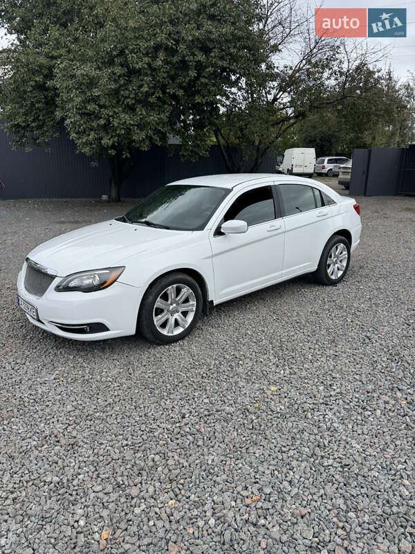 Седан Chrysler 200 2013 в Одессе