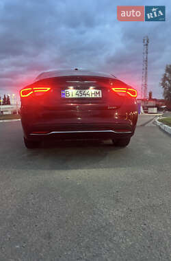 Седан Chrysler 200 2015 в 