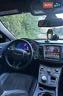 Седан Chrysler 200 2014 в 