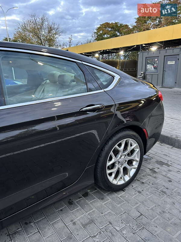 Седан Chrysler 200 2014 в Днепре