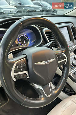 Седан Chrysler 200 2014 в 