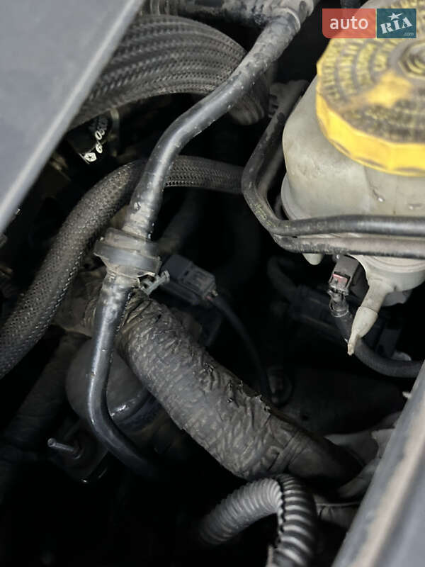 Седан Chrysler 200 2014 в Днепре