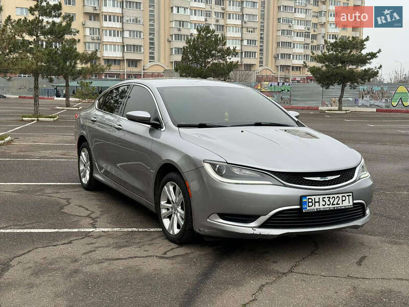 Седан Chrysler 200 2014 в Николаеве