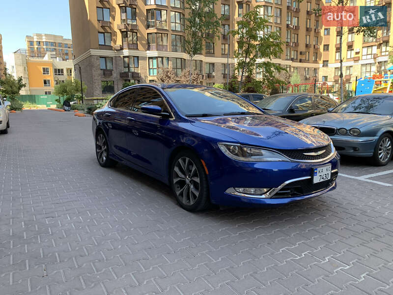 Седан Chrysler 200 2015 в Киеве фото 5 Седан Chrysler 200 2015 в Киеве