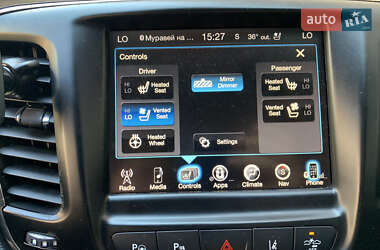 Седан Chrysler 200 2015 в  фото 20 Седан Chrysler 200 2015 в
