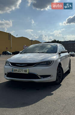 Седан Chrysler 200 2014 в 