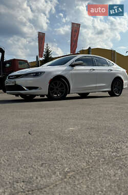 Седан Chrysler 200 2014 в 