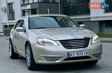 Седан Chrysler 200 2014 в 