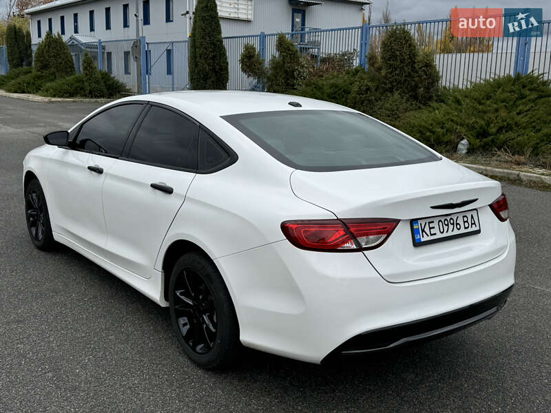 Седан Chrysler 200 2015 в Новомосковську фото 4 Седан Chrysler 200 2015 в Новомосковську