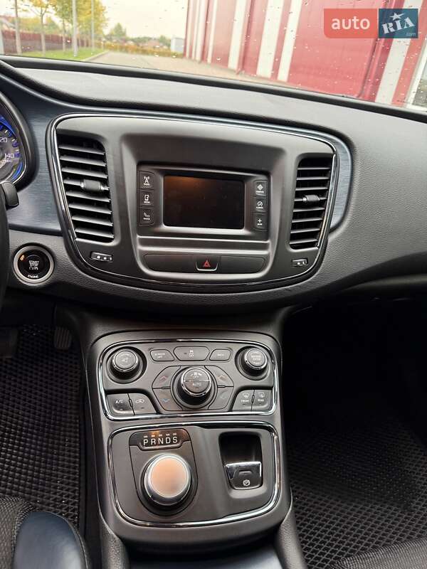 Седан Chrysler 200 2014 в Дніпрі фото 16 Седан Chrysler 200 2014 в Дніпрі