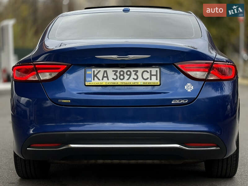 Седан Chrysler 200 2015 в Днепре