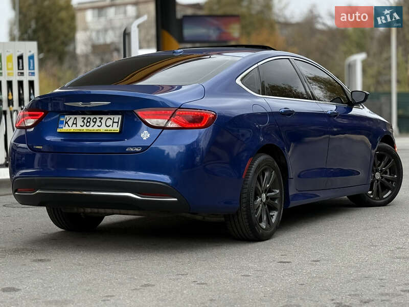 Седан Chrysler 200 2015 в Днепре