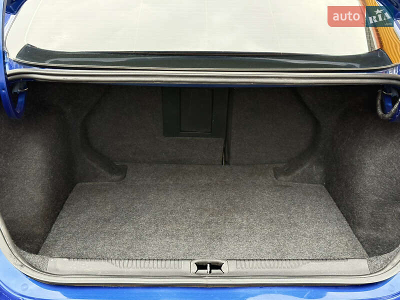 Седан Chrysler 200 2015 в Днепре