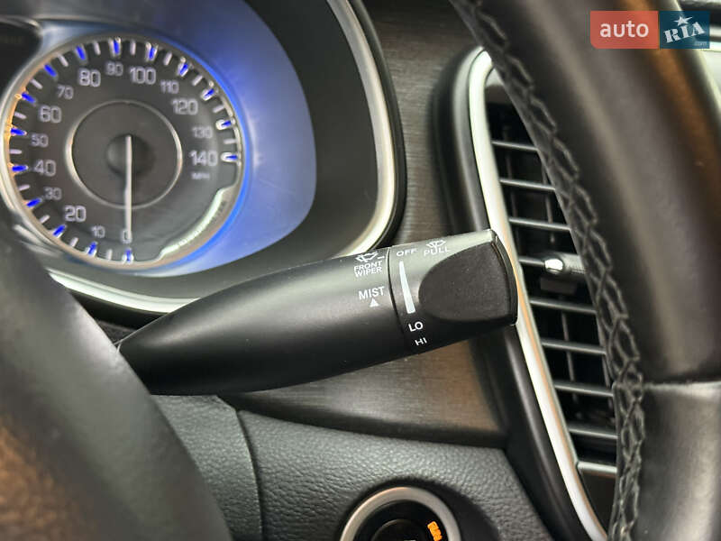 Седан Chrysler 200 2015 в Днепре