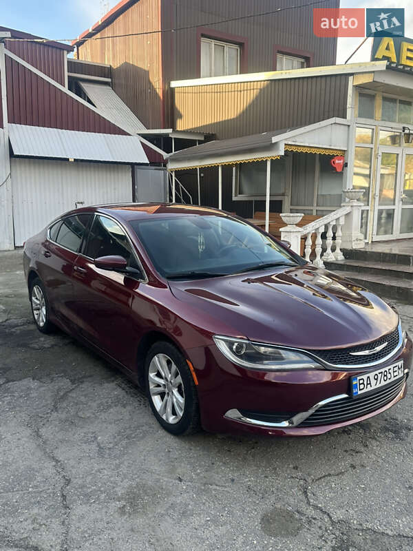 Седан Chrysler 200 2015 в Кропивницькому