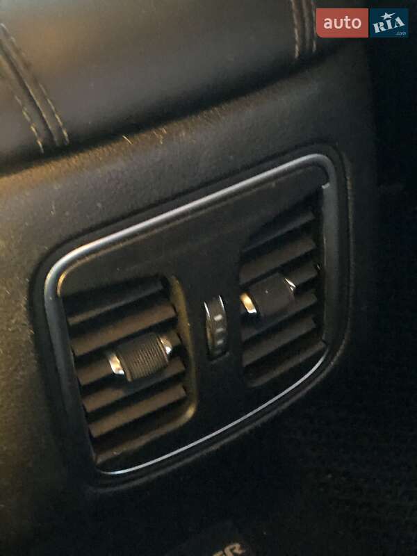 Седан Chrysler 200 2016 в Киеве