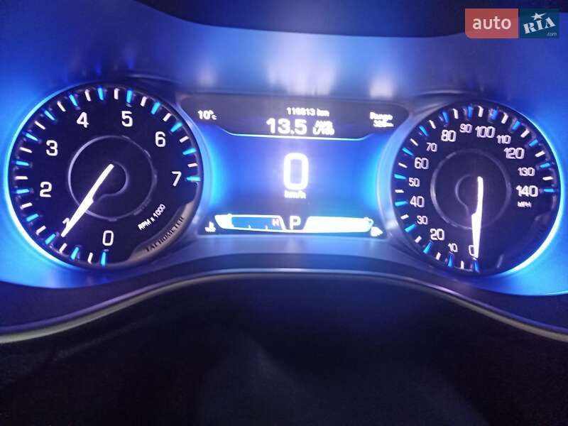 Седан Chrysler 200 2014 в Кременчуге