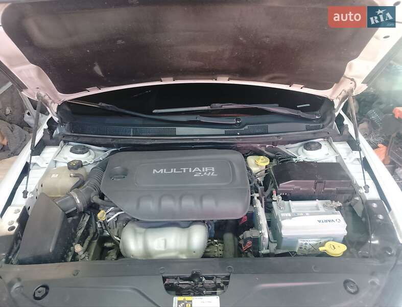 Седан Chrysler 200 2014 в Вознесенську фото 10 Седан Chrysler 200 2014 в Вознесенську