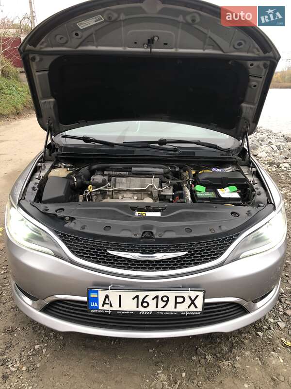 Седан Chrysler 200 2015 в Киеве фото 13 Седан Chrysler 200 2015 в Киеве