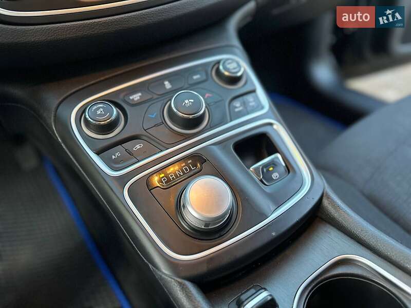 Седан Chrysler 200 2015 в Житомирі фото 21 Седан Chrysler 200 2015 в Житомирі