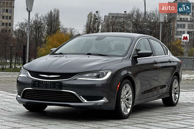 Седан Chrysler 200 2015 в Харькове