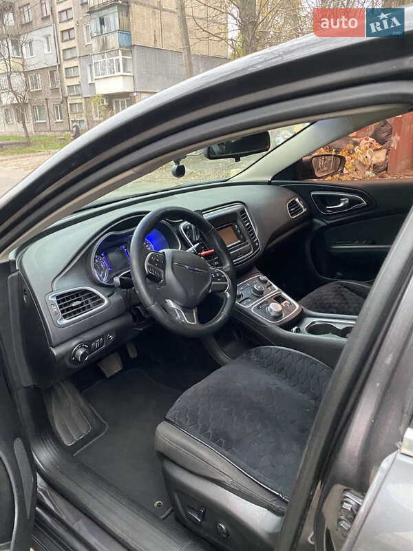 Седан Chrysler 200 2015 в Каменском фото 14 Седан Chrysler 200 2015 в Каменском