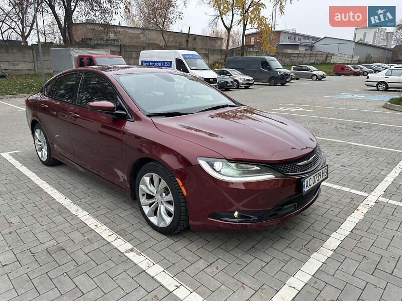 Седан Chrysler 200 2016 в Луцьку фото Седан Chrysler 200 2016 в Луцьку