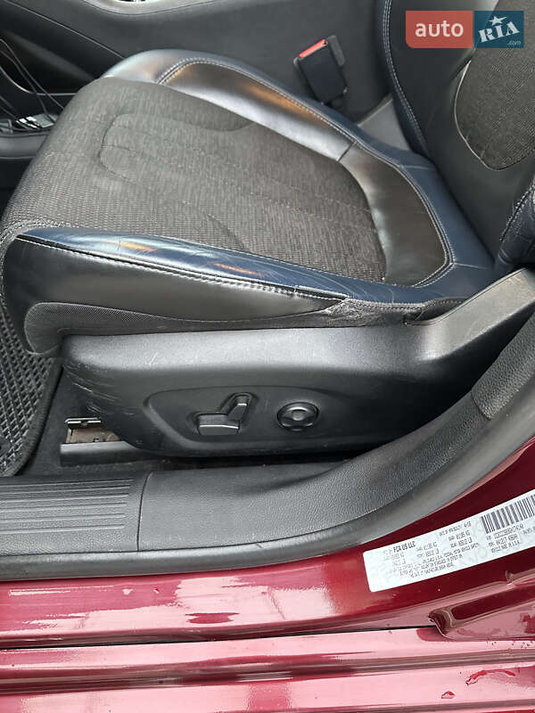 Седан Chrysler 200 2016 в Луцьку фото 27 Седан Chrysler 200 2016 в Луцьку