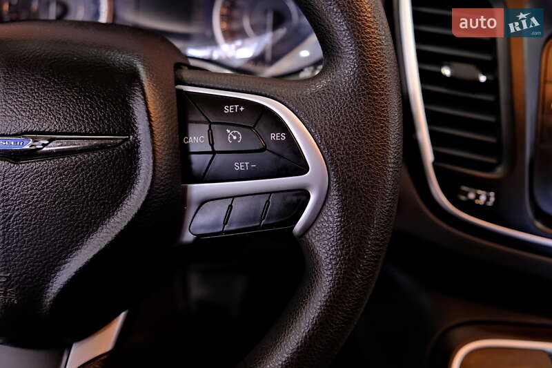 Седан Chrysler 200 2014 в Одессе