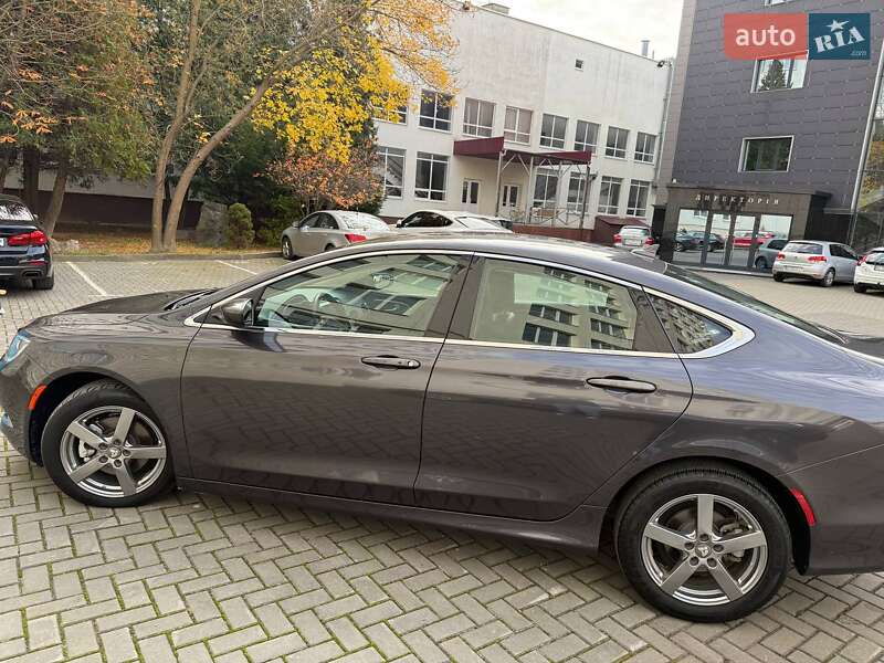 Седан Chrysler 200 2016 в Луцьку фото 18 Седан Chrysler 200 2016 в Луцьку