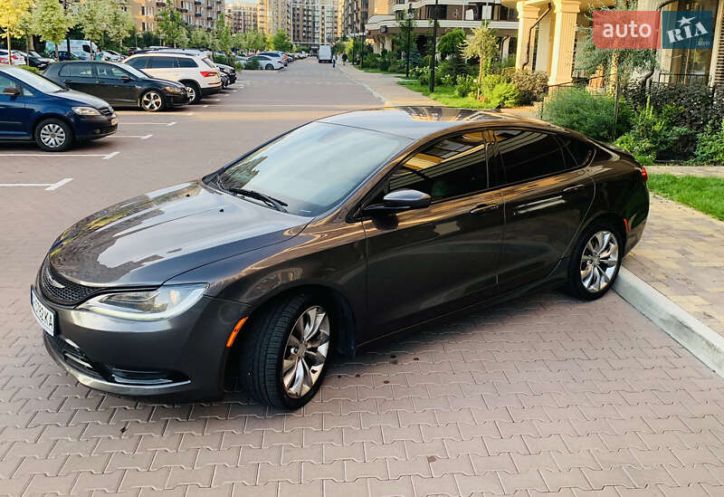 Седан Chrysler 200 2015 в Києві фото 12 Седан Chrysler 200 2015 в Києві