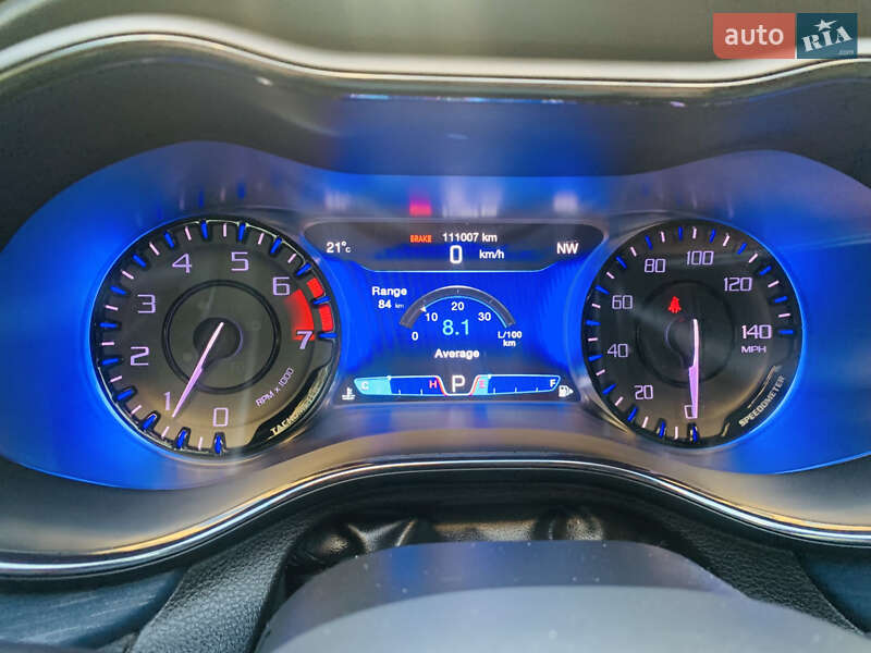 Седан Chrysler 200 2015 в Києві фото 53 Седан Chrysler 200 2015 в Києві