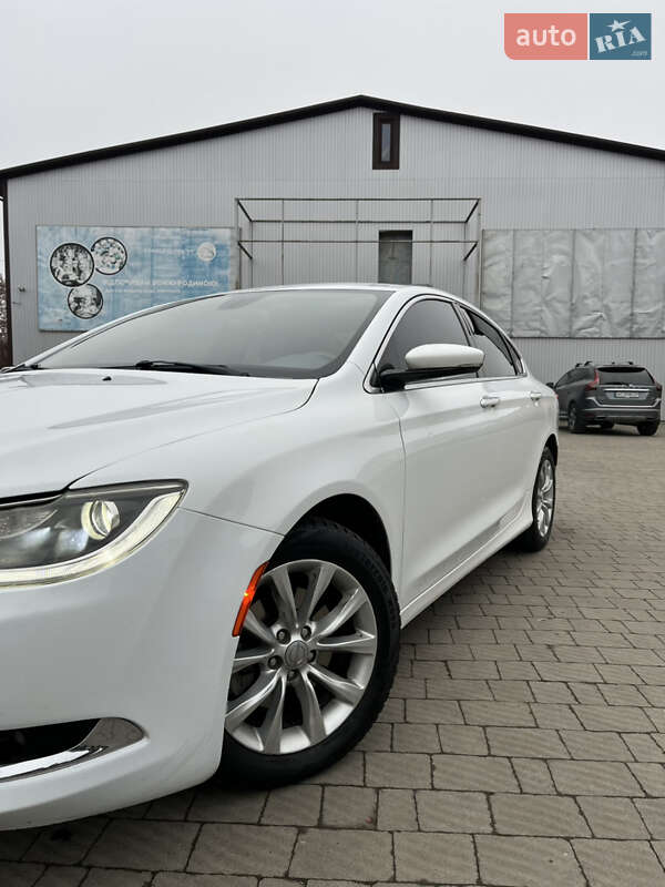 Седан Chrysler 200 2014 в Луцьку