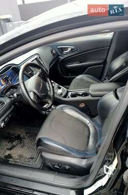 Седан Chrysler 200 2015 в Белой Церкви