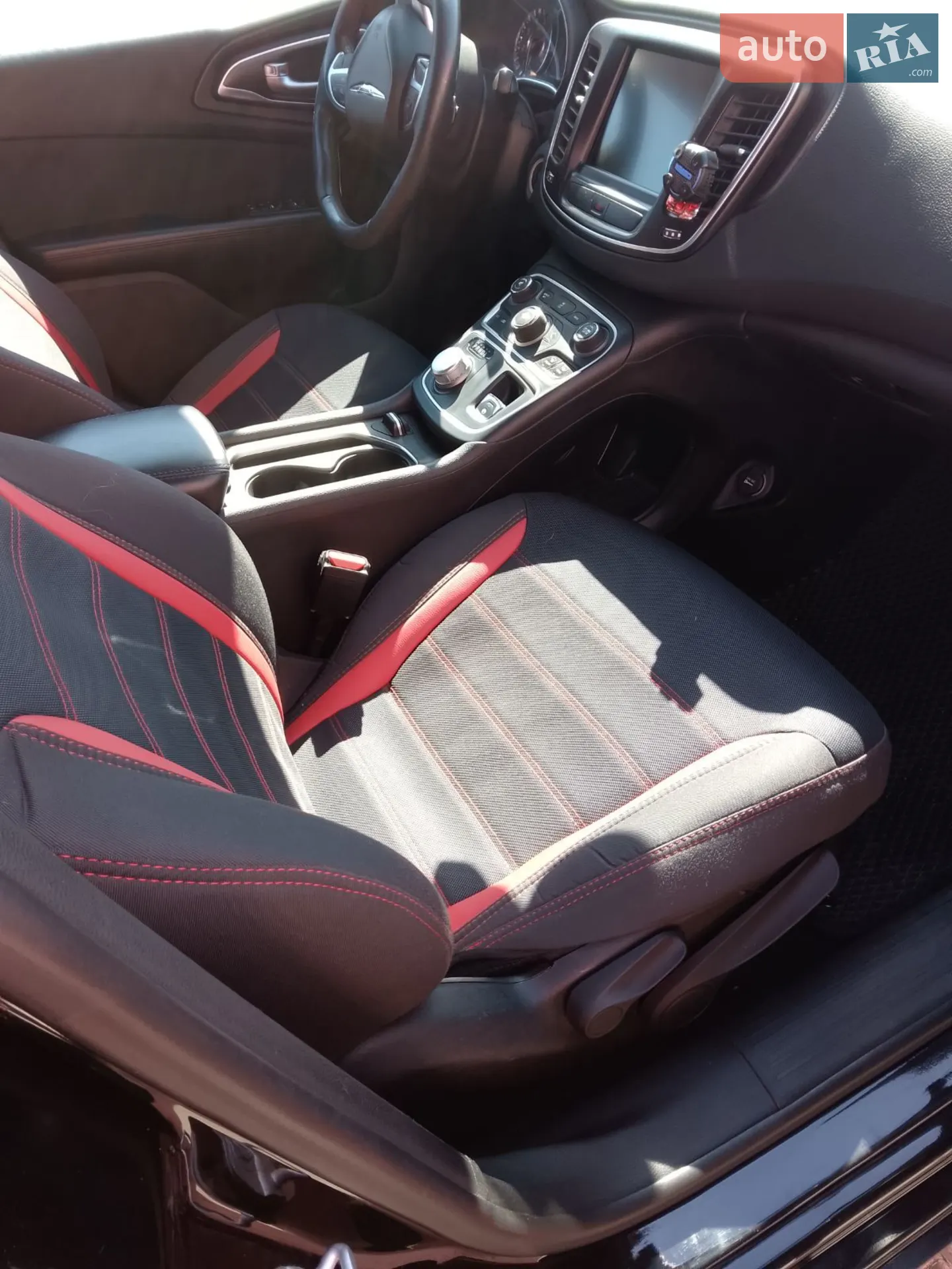 2015 Chrysler 200 - мініатюра 7
