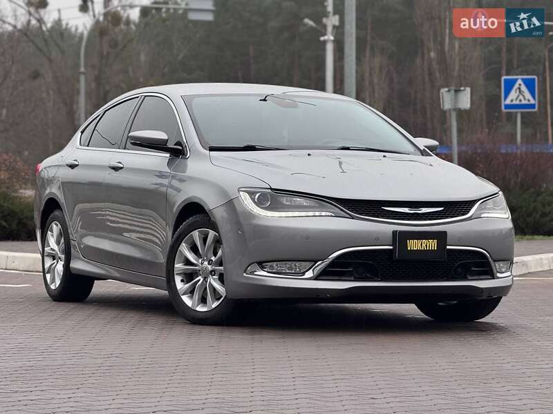 Седан Chrysler 200 2014 в Києві