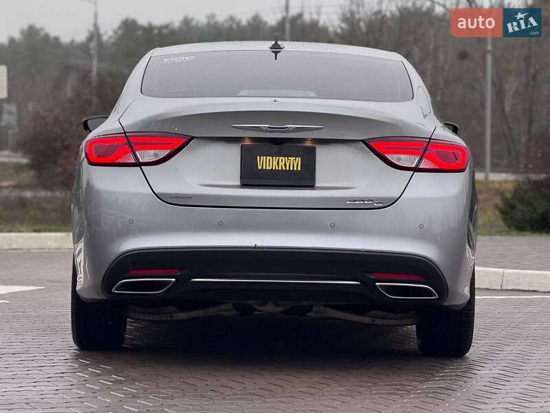 Седан Chrysler 200 2014 в Києві