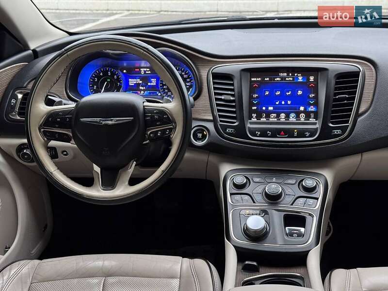 Седан Chrysler 200 2014 в Києві