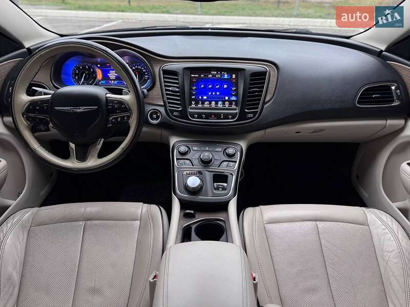 Седан Chrysler 200 2014 в Києві