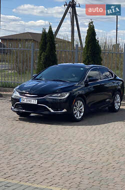 Седан Chrysler 200 2014 в Сарнах