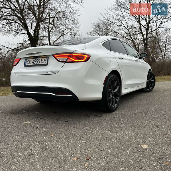 Седан Chrysler 200 2014 в Чернівцях