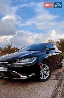 Седан Chrysler 200 2016 в Львове