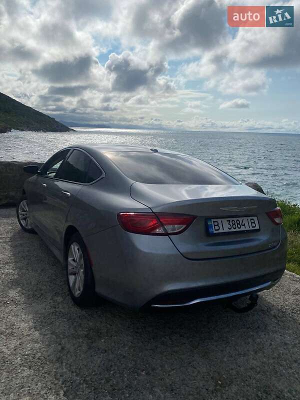 Седан Chrysler 200 2015 в Кременчуці